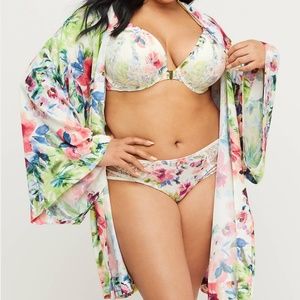 Lane Bryant Intimates & Sleepwear - New Lane Bryant Floral Satin Robe Lane Bryant Intimates & Sleepwear - New Lane Bryant Floral Satin Robe